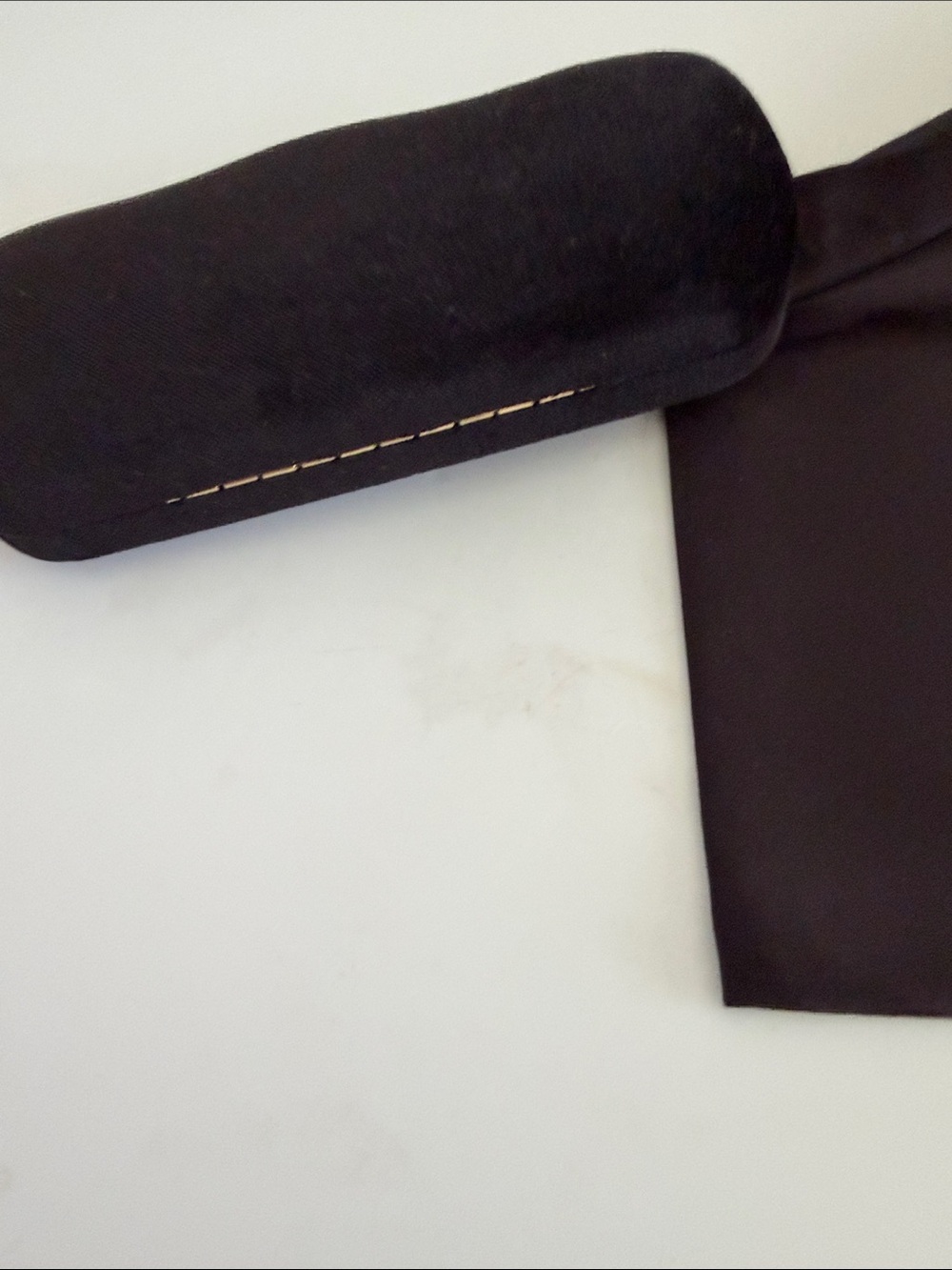 Gucci Black Velvet Sunglasses Case with Light Blue Interior - Picture 6 of 6